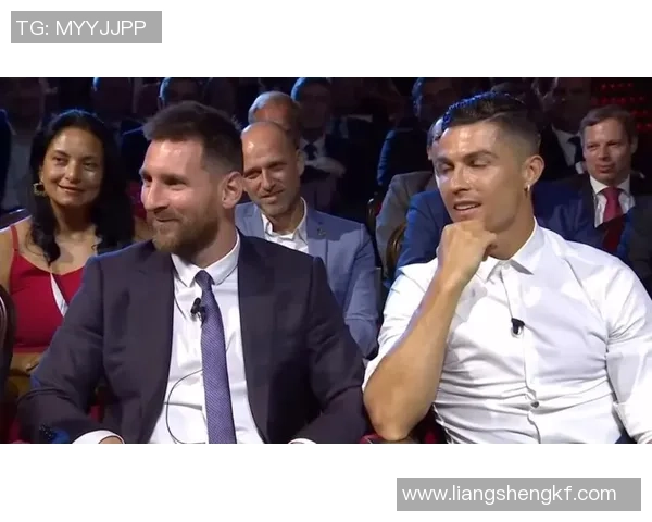 足球巨星同台竞技巅峰对决，梅西C罗聚首演绎史诗级对抗